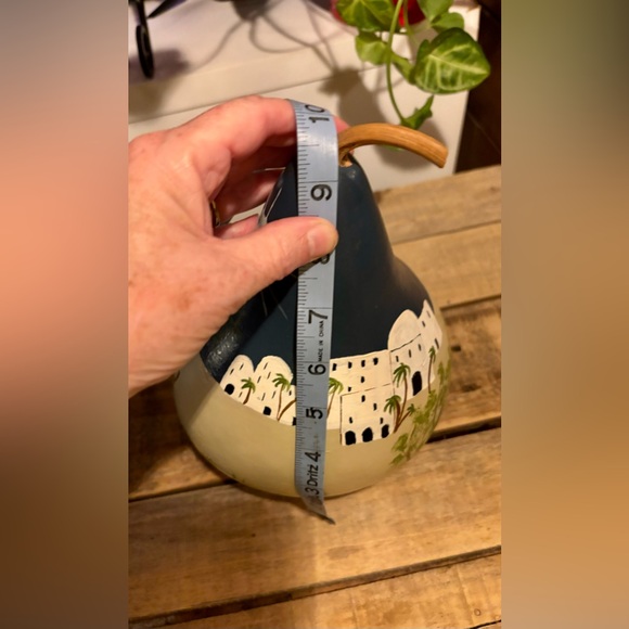 ⭐️GORGEOUS Hand Painted Nativity Scene Gourd - all around print⭐️ - Picture 6 of 8